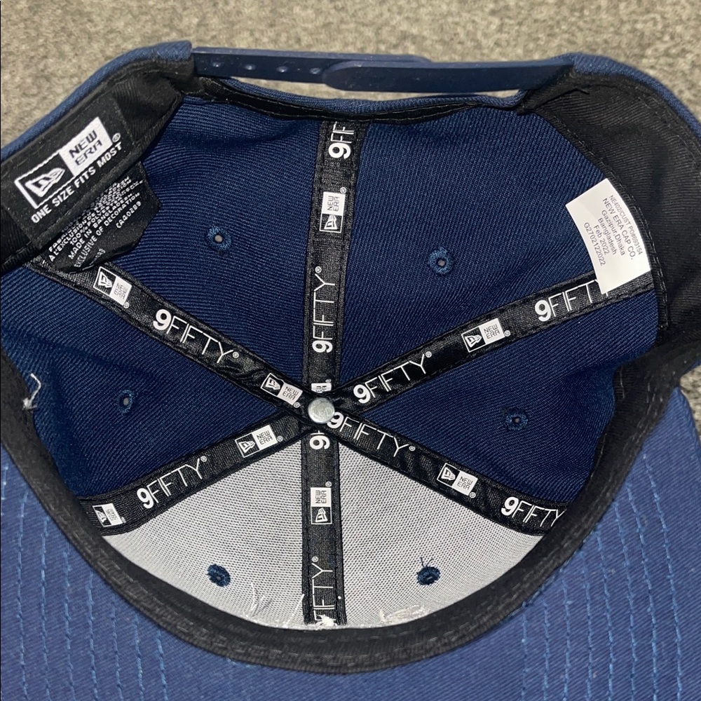 NWT’s Extremely Rare New Era Utica Club 9FIFTY Snapback Trucker- Navy & White - Picture 6 of 6